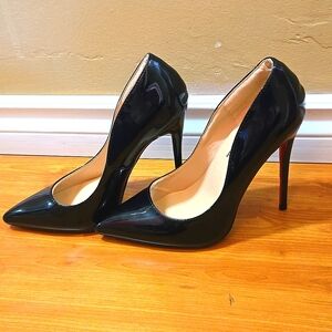 👠 👠 Christian Louboutin Kate Pumps